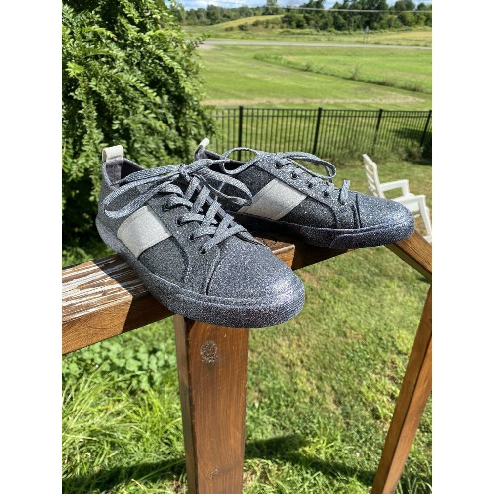 Kendall + Kylie Obey Glitter Sneaker 9M